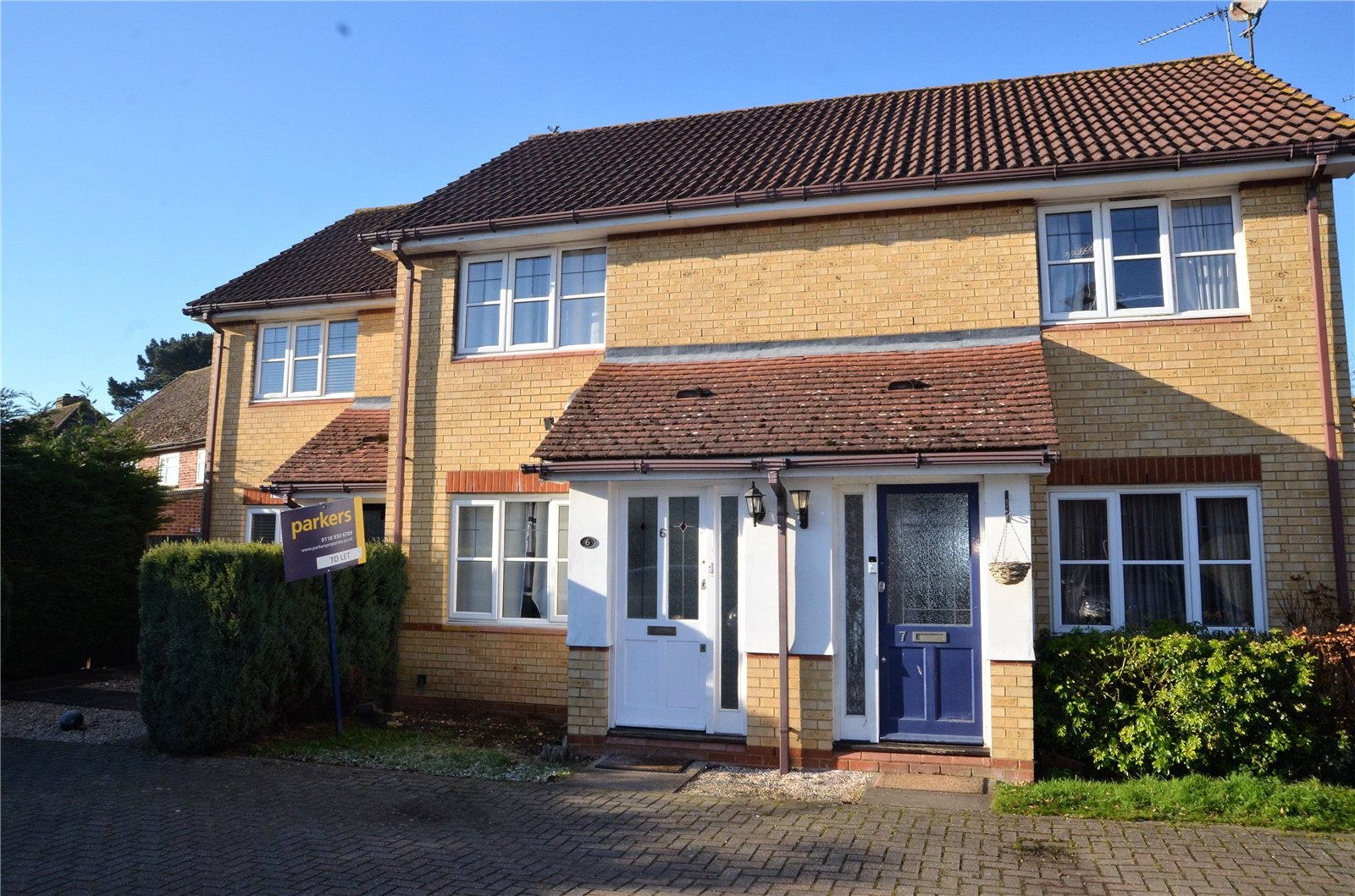 House Whitehart Close in Theale