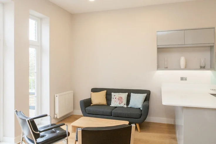 Flat Loampit Hill in Greater London