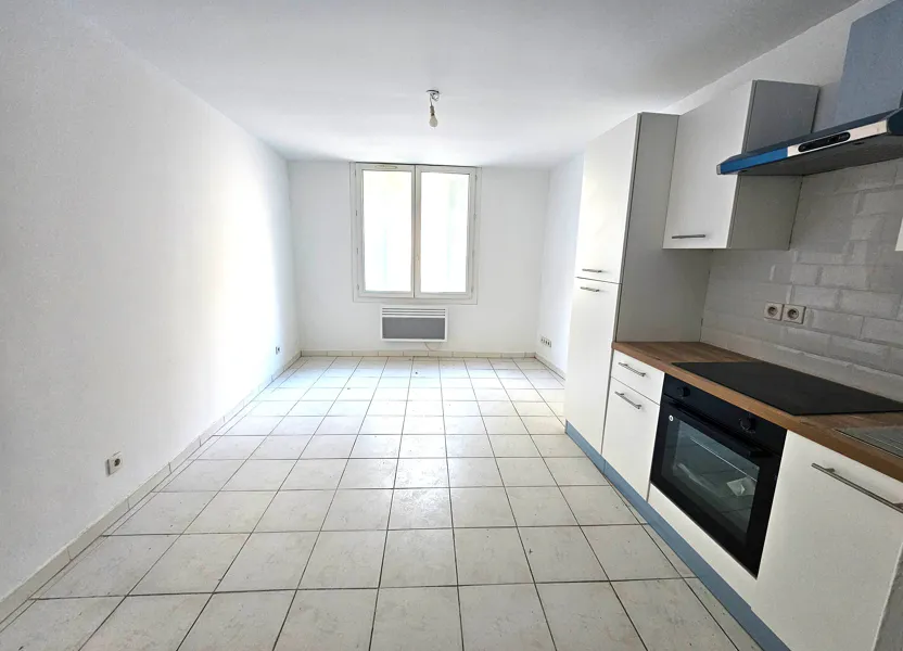 Room Place Joseph Rau in Aubagne
