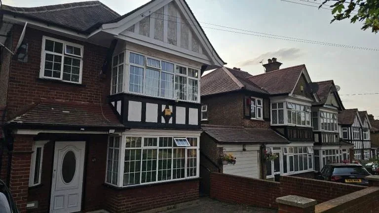 Room Windermere Avenue in Greater London