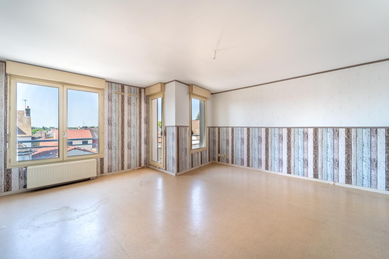Flat Rue Faubourg Saint-Jean in Beaune