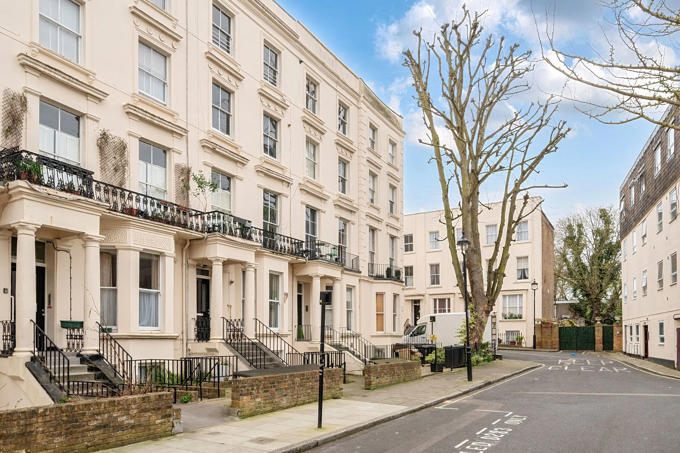 Flat Belgrave Gardens in City of Westminster
