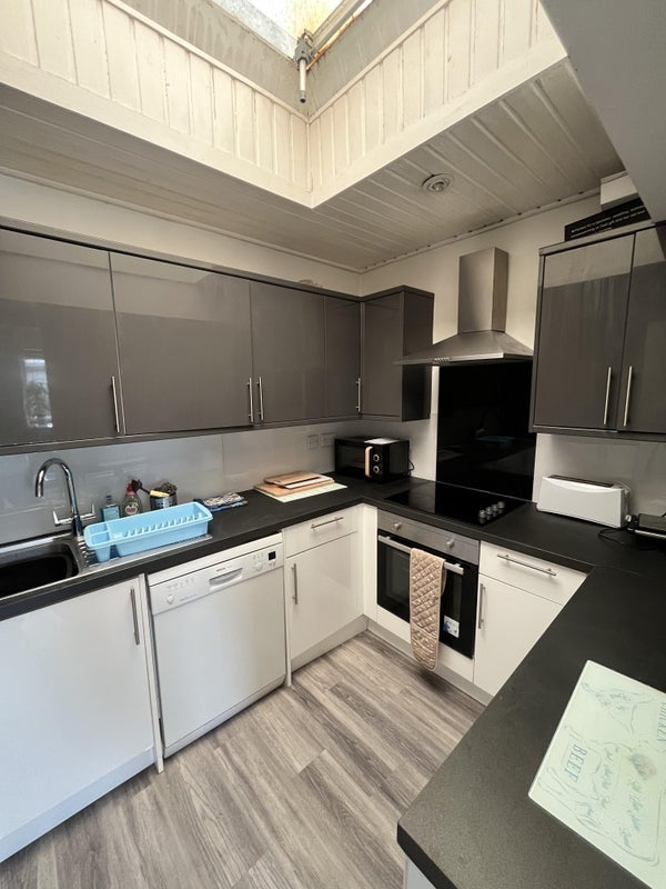 Flat Caledonian Crescent in City of Edinburgh