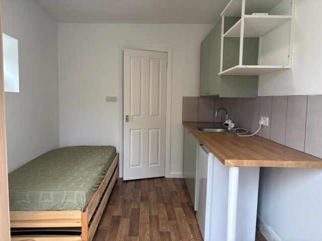 Room King's Drive in Eastbourne