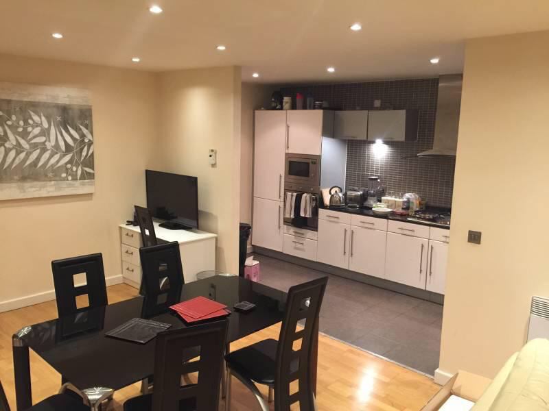 Room Cam Road in Greater London