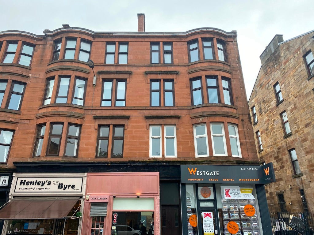 Flat Byres Road in Glasgow