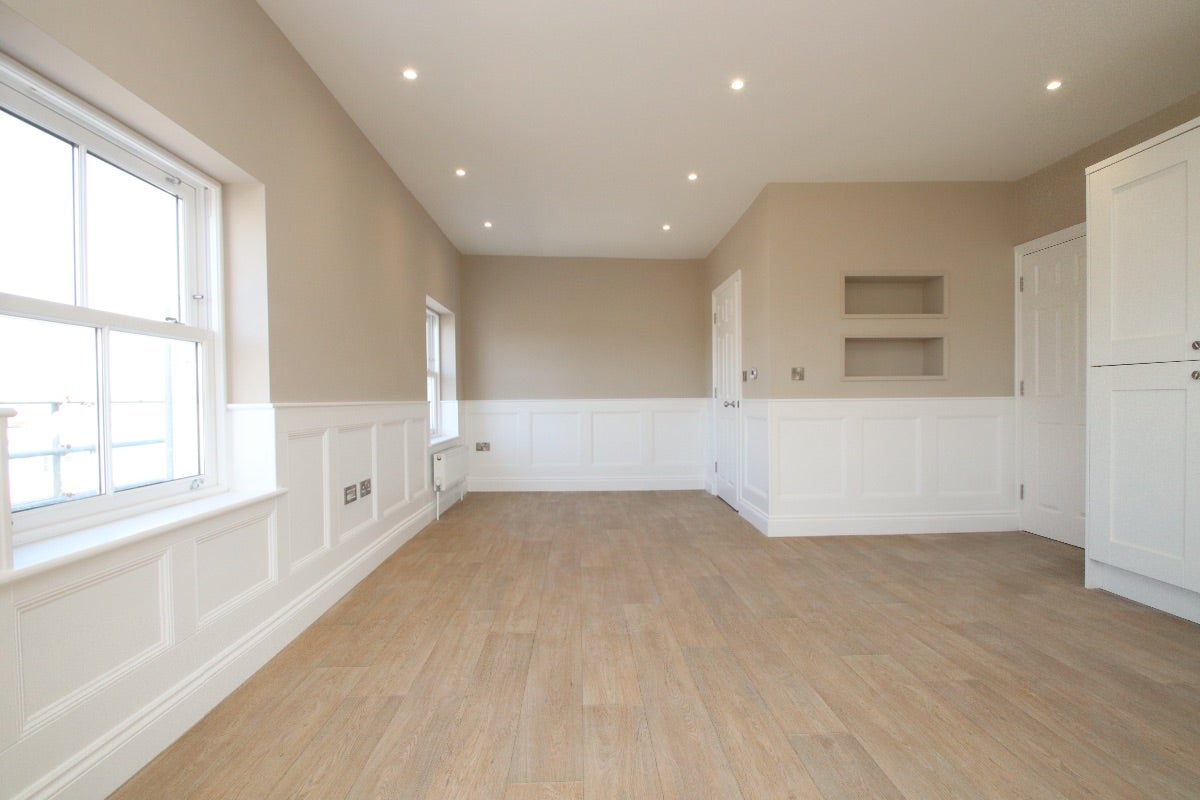 Flat Eaton Road in Thanet