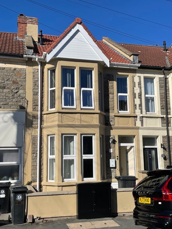 Flat Winchester Road in Bristol