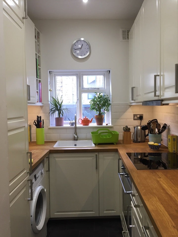 Flat Kew Road in Greater London