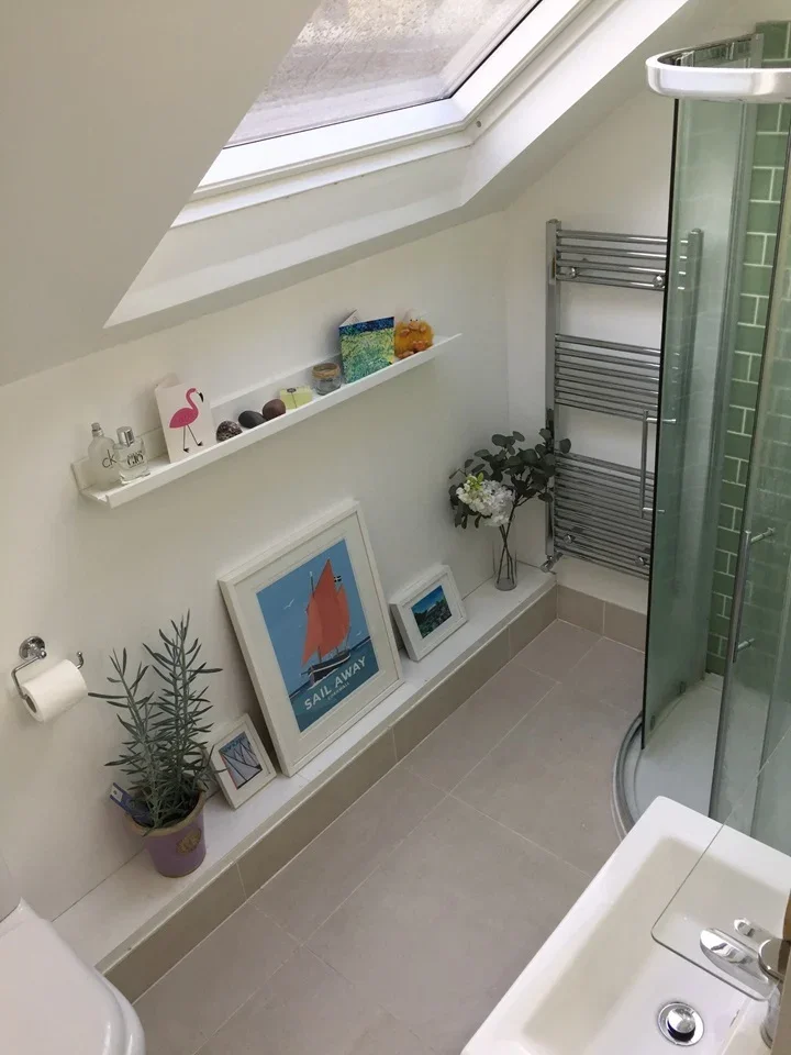 Flat Kew Road in Greater London