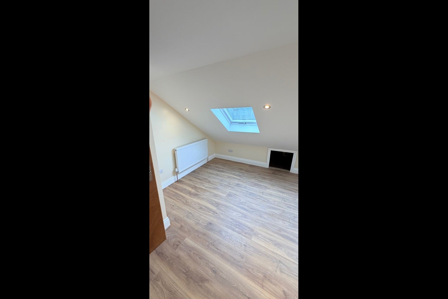 Room Glen Road in Greater London