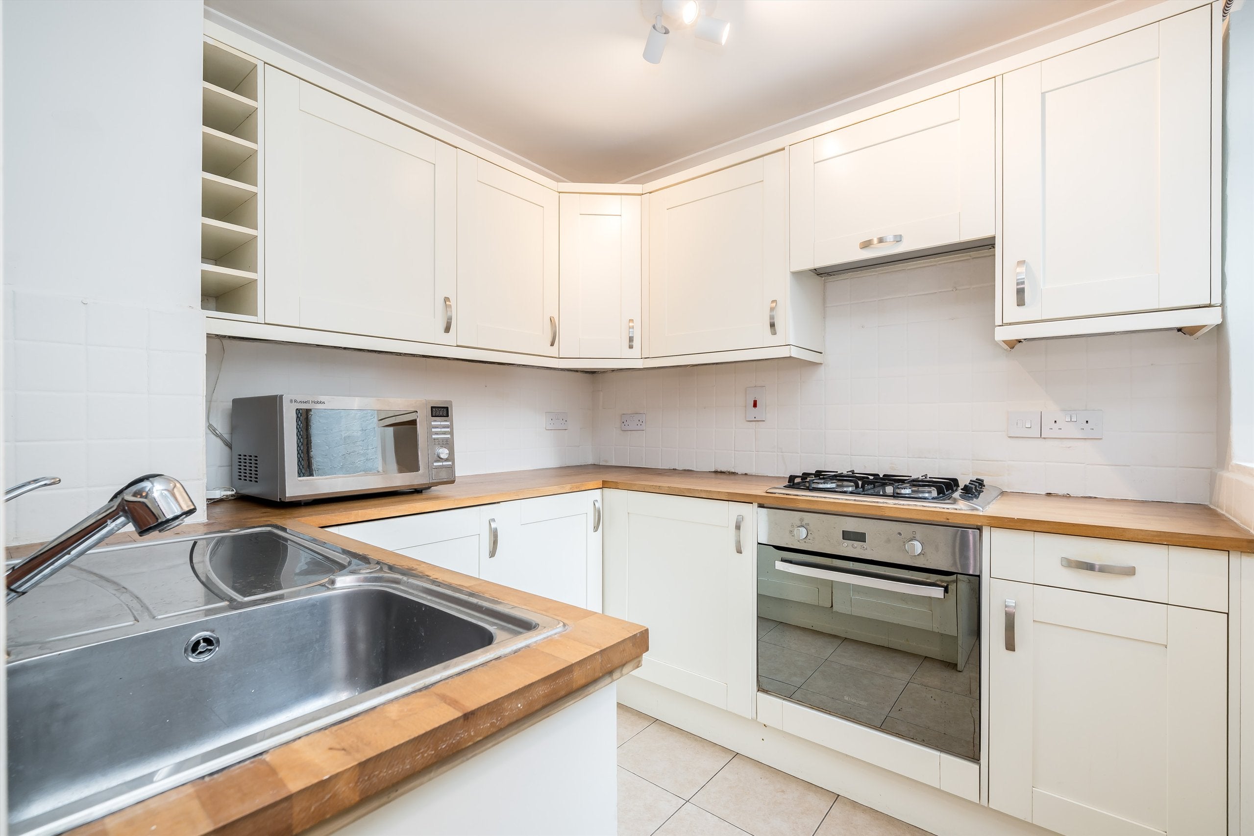 Flat Elvaston Mews in Greater London