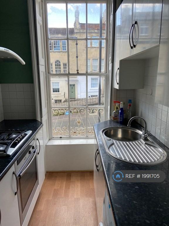 Flat Lansdown Road in Bath