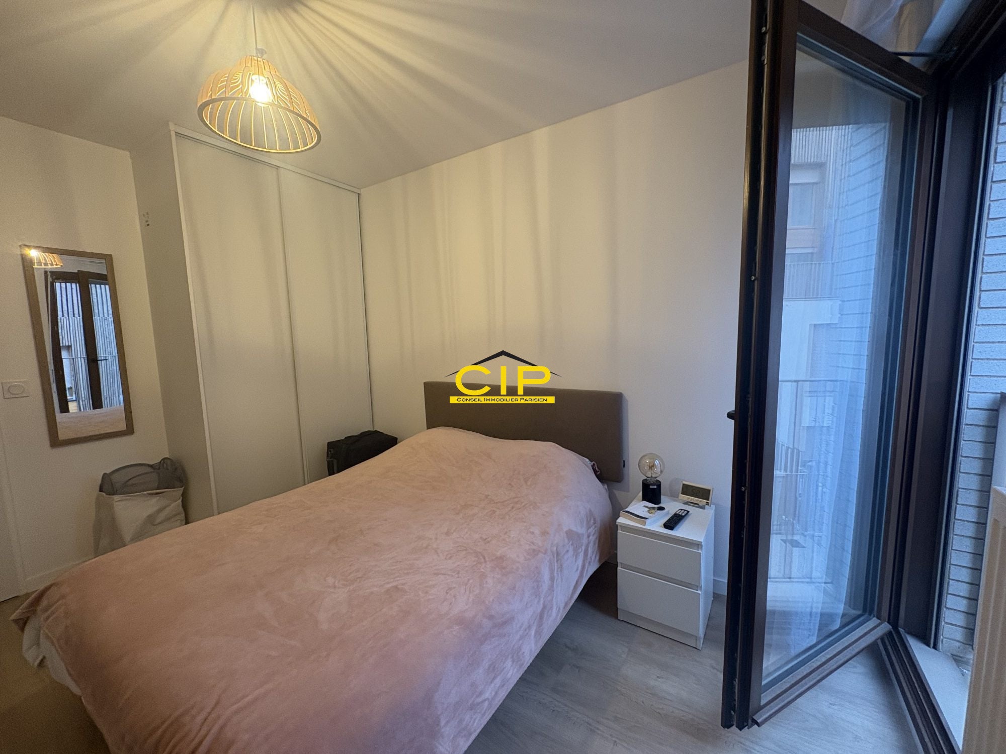Chambre Allée Lucie Wynen à Montreuil