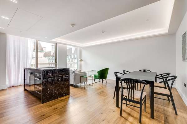 Flat Belvedere Road in Greater London