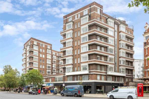 Flat Park Road in City of Westminster