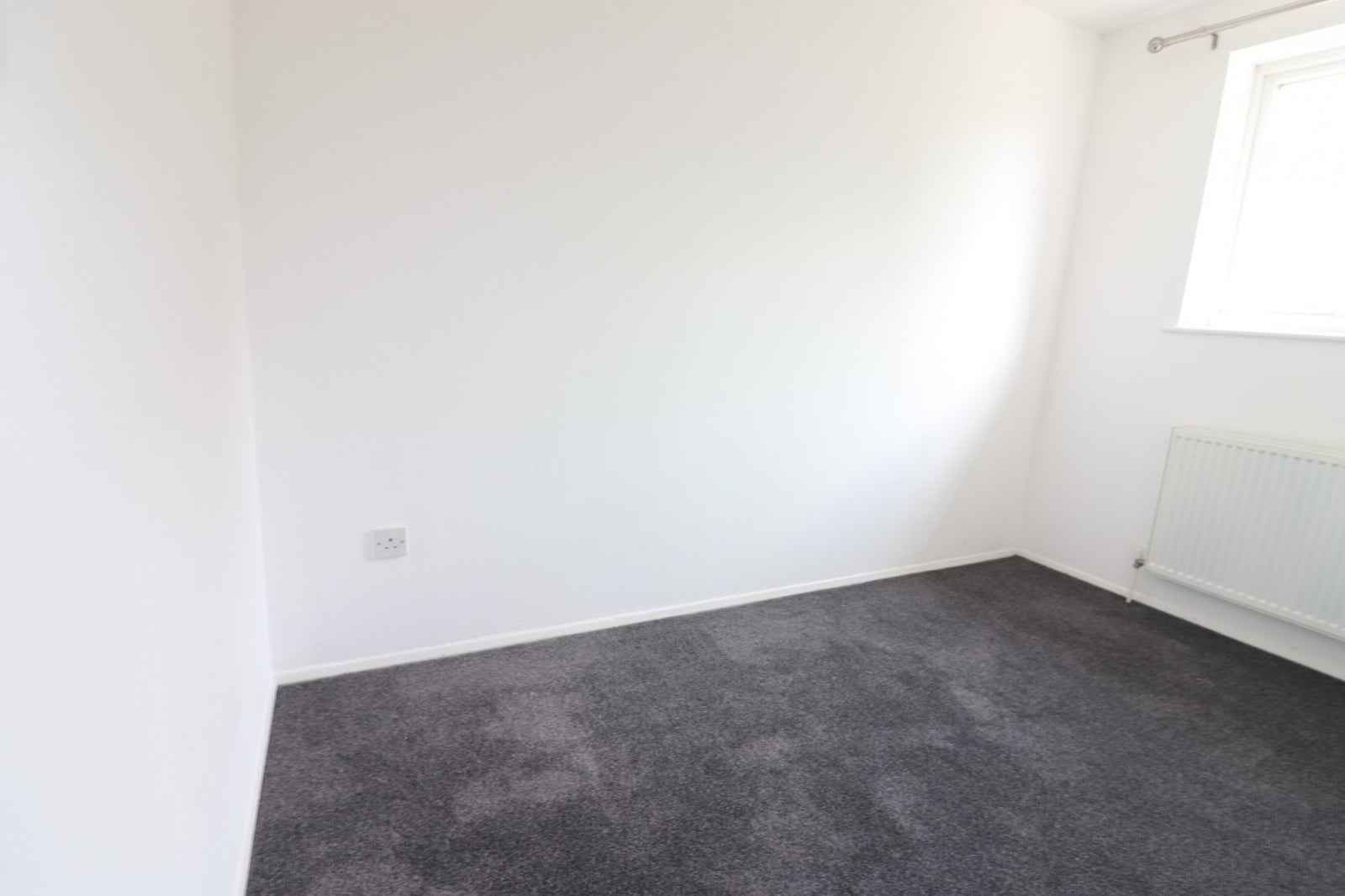 House Felton Close in Luton