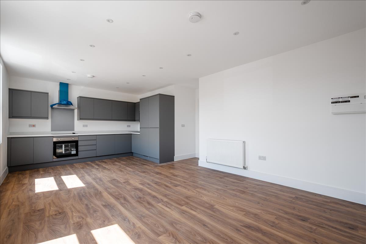 Flat Clarence Place in Greater London