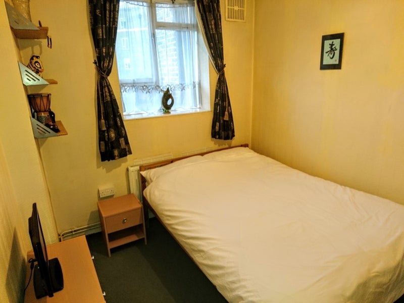 Room Popham Road in Greater London