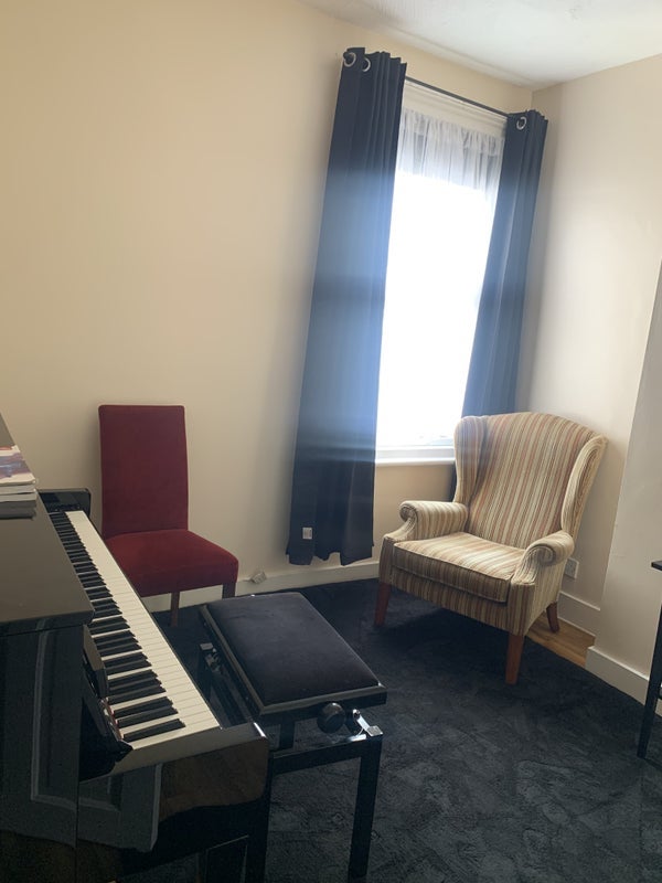 Room Abbey Grove in Greater London