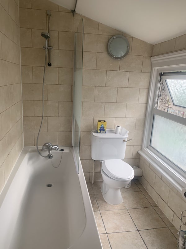 Room Abbey Grove in Greater London