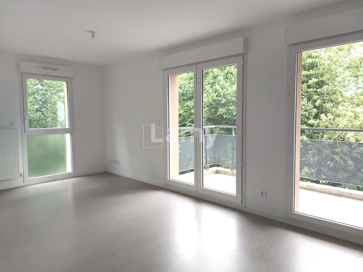 Flat Rue des Lucanes in Boigny-sur-Bionne