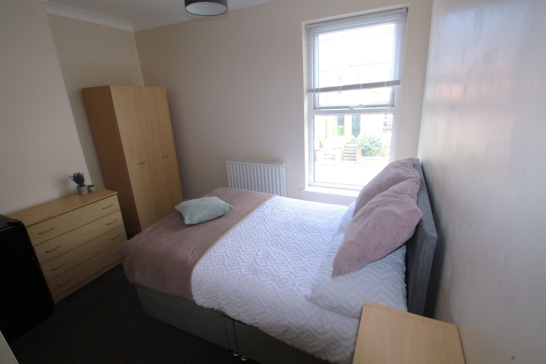 Room Hampton Street in Lincoln