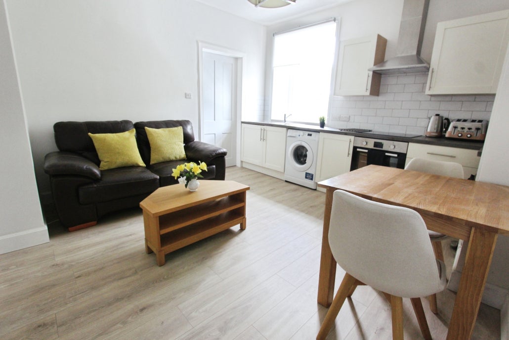 Flat North Junction Street in City of Edinburgh