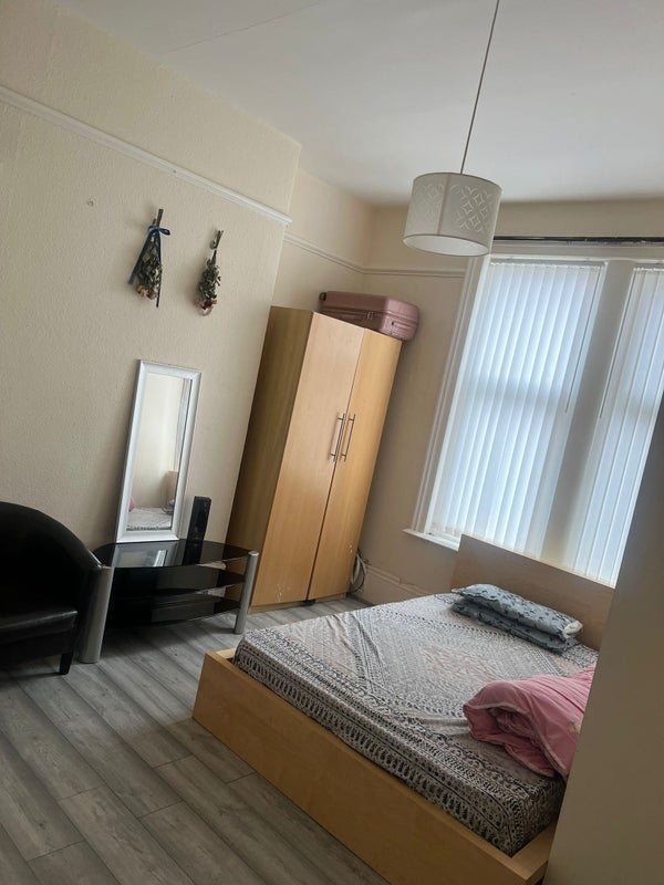Room Ashwood Street in Sunderland