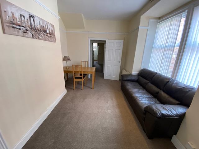 Room Ashwood Street in Sunderland