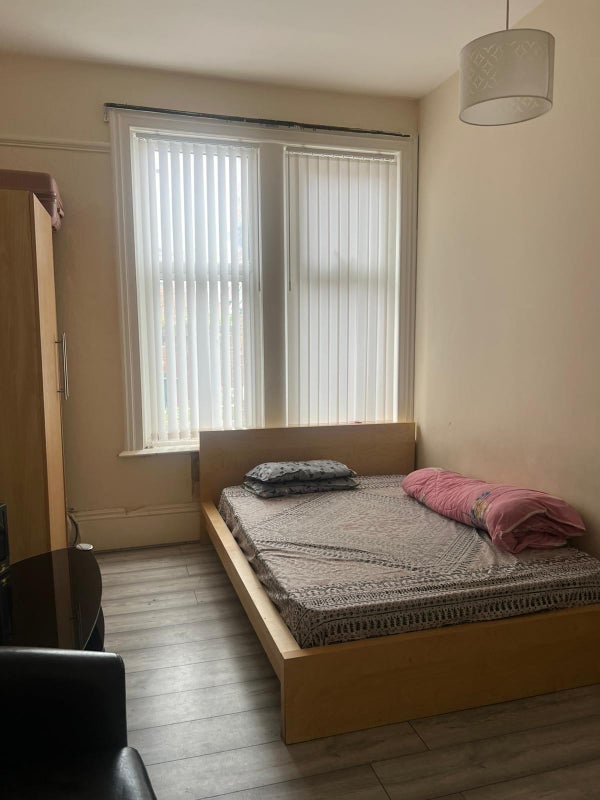 Room Ashwood Street in Sunderland