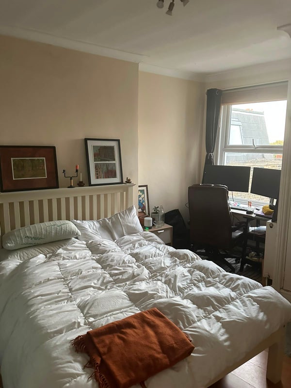 Room Balham Hill in Greater London