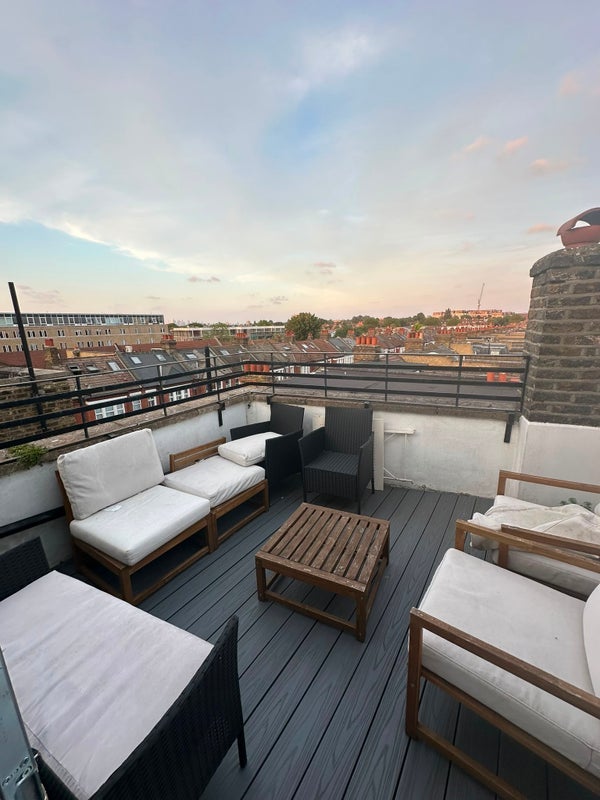 Room Balham Hill in Greater London