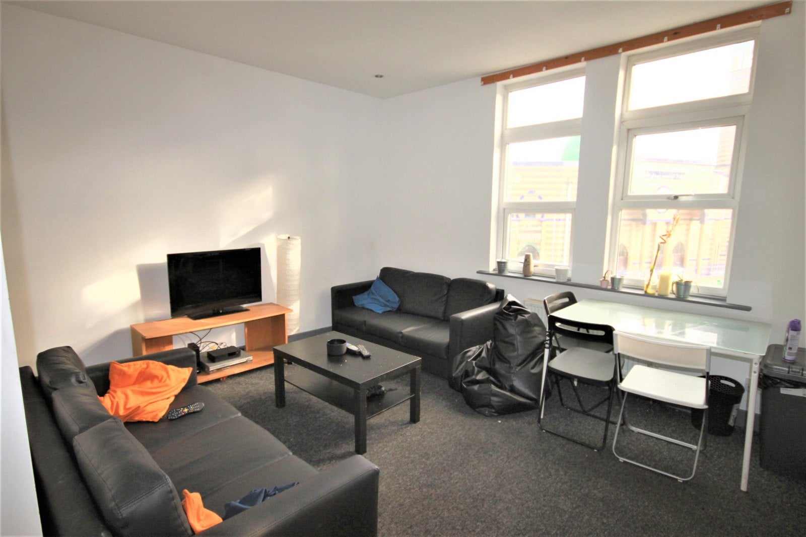 Flat Thornville Avenue in Leeds