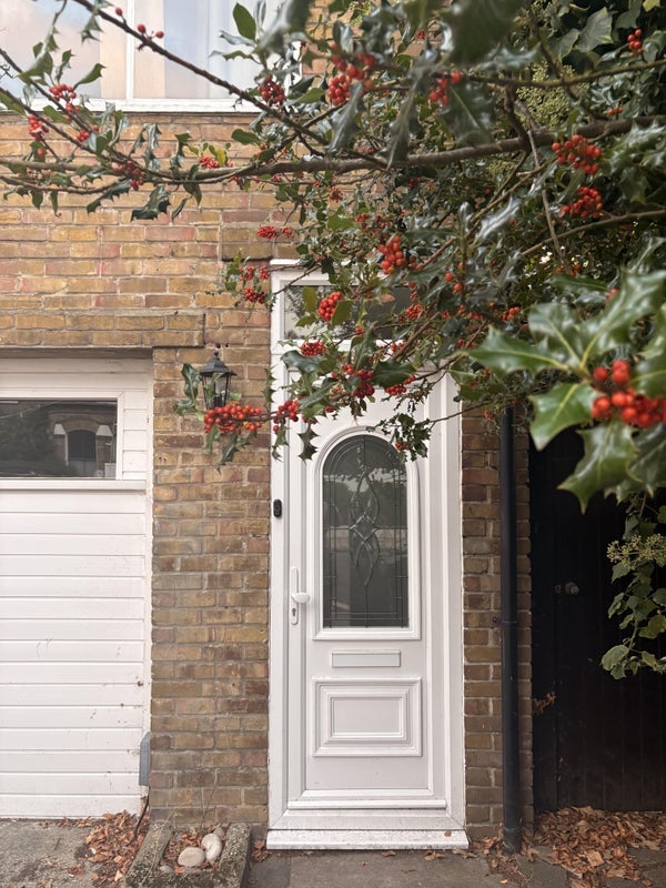 Room Stockwell Park Road in Greater London
