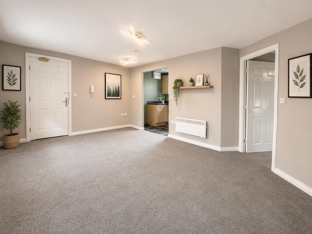 Flat Stonemere Drive in Radcliffe