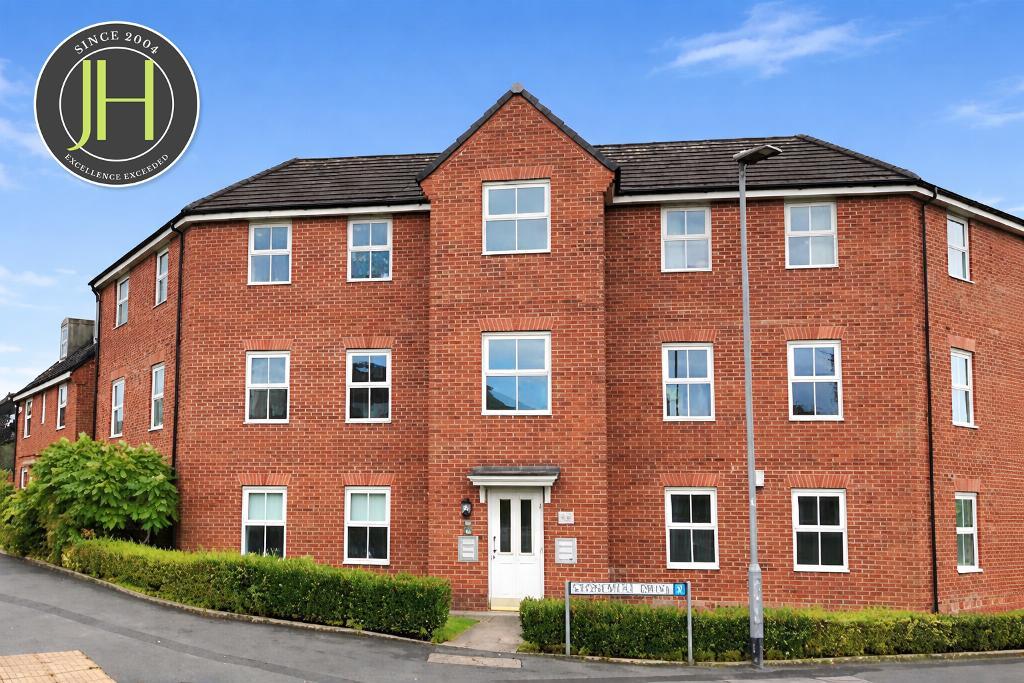Flat Stonemere Drive in Radcliffe