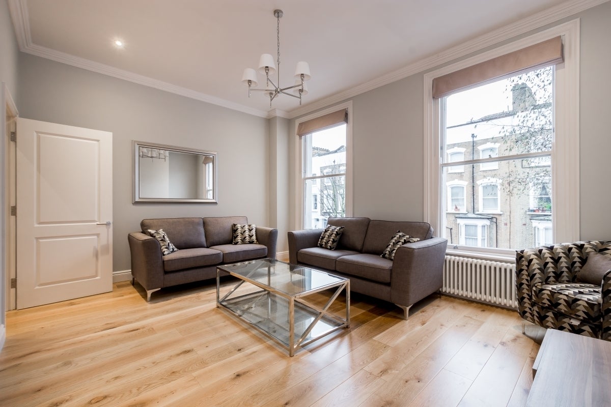 Flat Grosvenor Avenue in Greater London