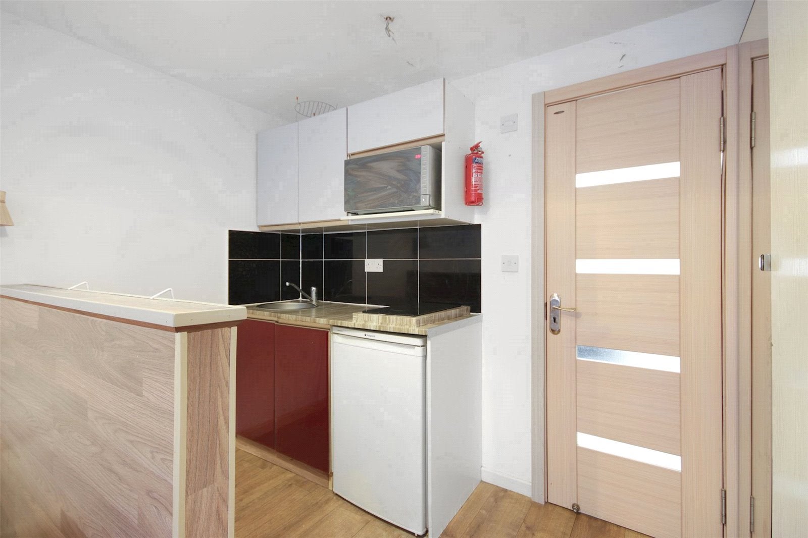 Flat Dawes Road in Greater London