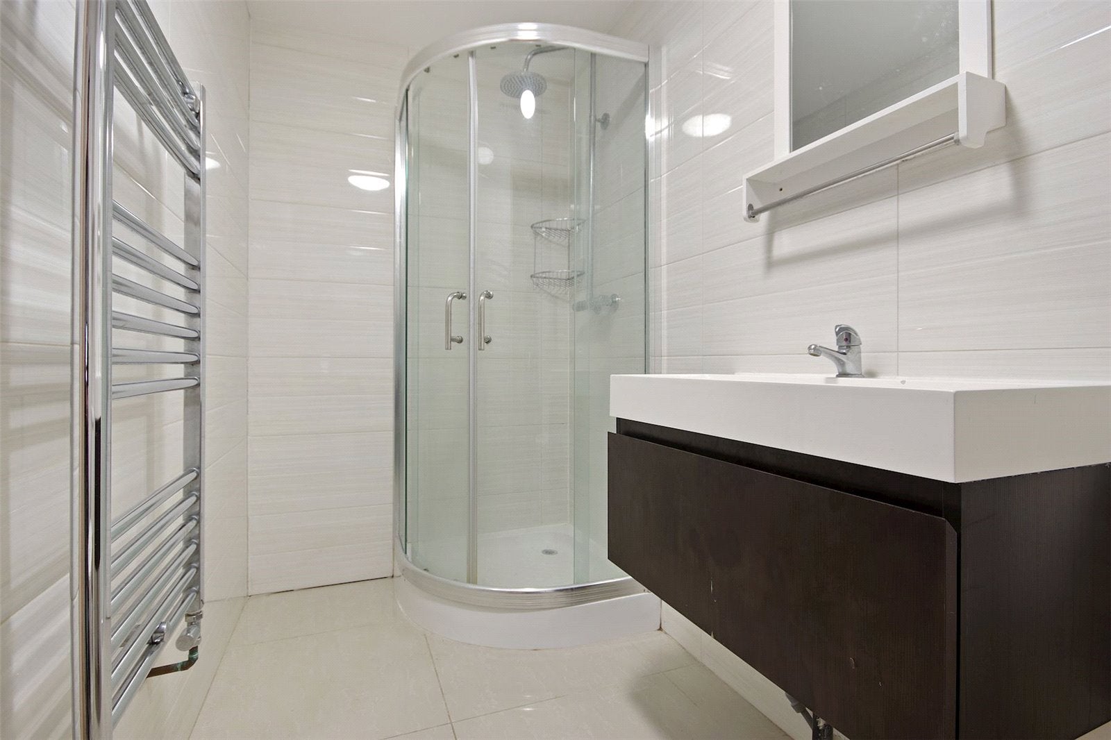 Flat Dawes Road in Greater London