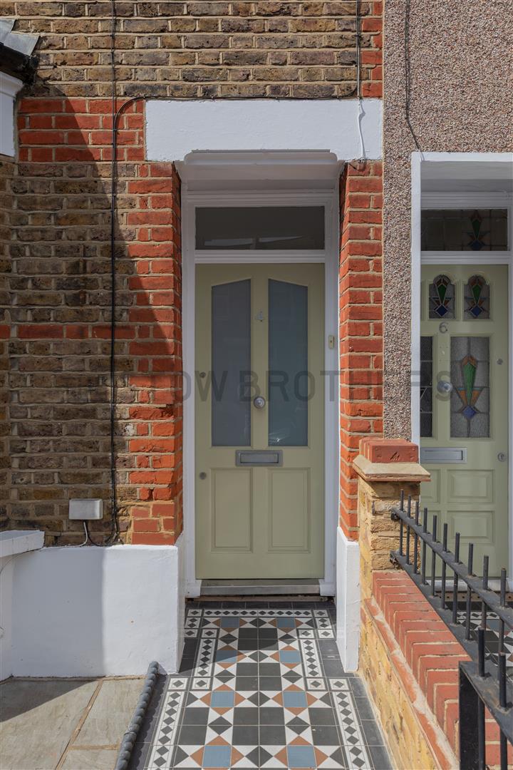House Century Road in Greater London