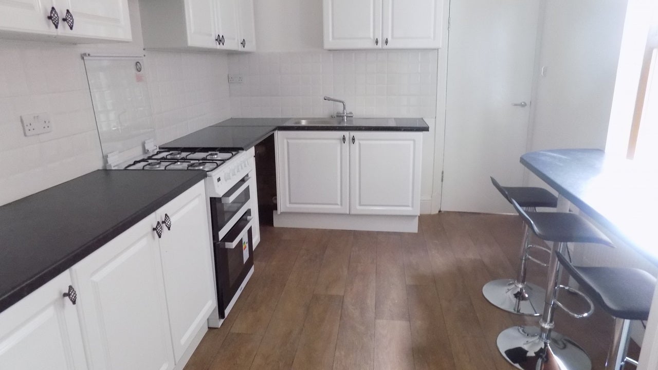 Room Portland Road in Luton