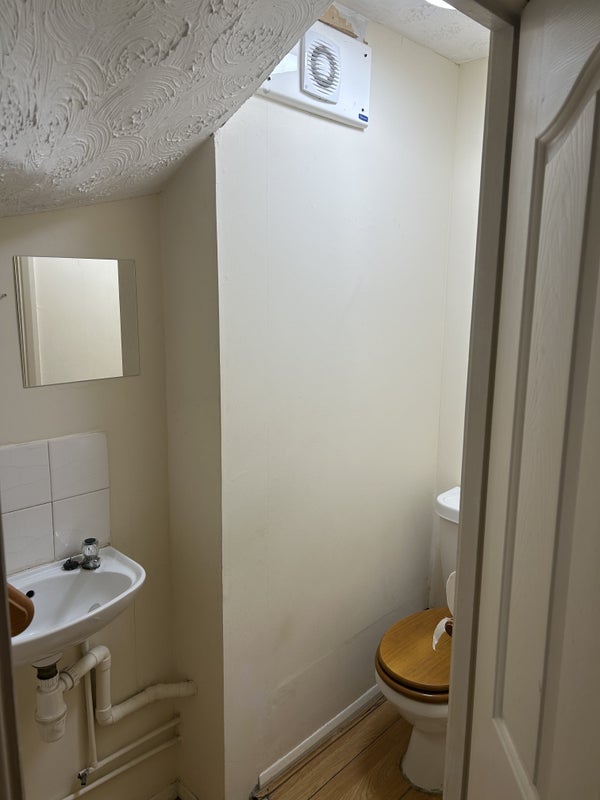 Room Torrington Place in Greater London