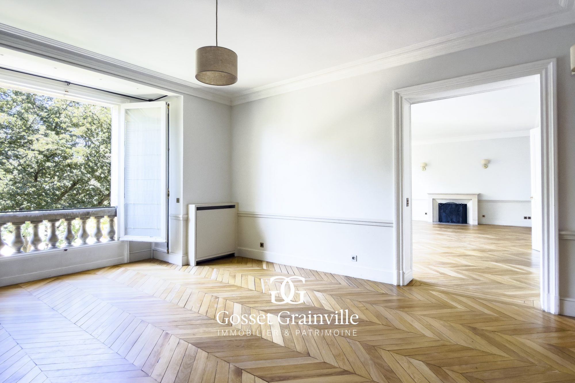 Flat Avenue Élisée Reclus in Paris