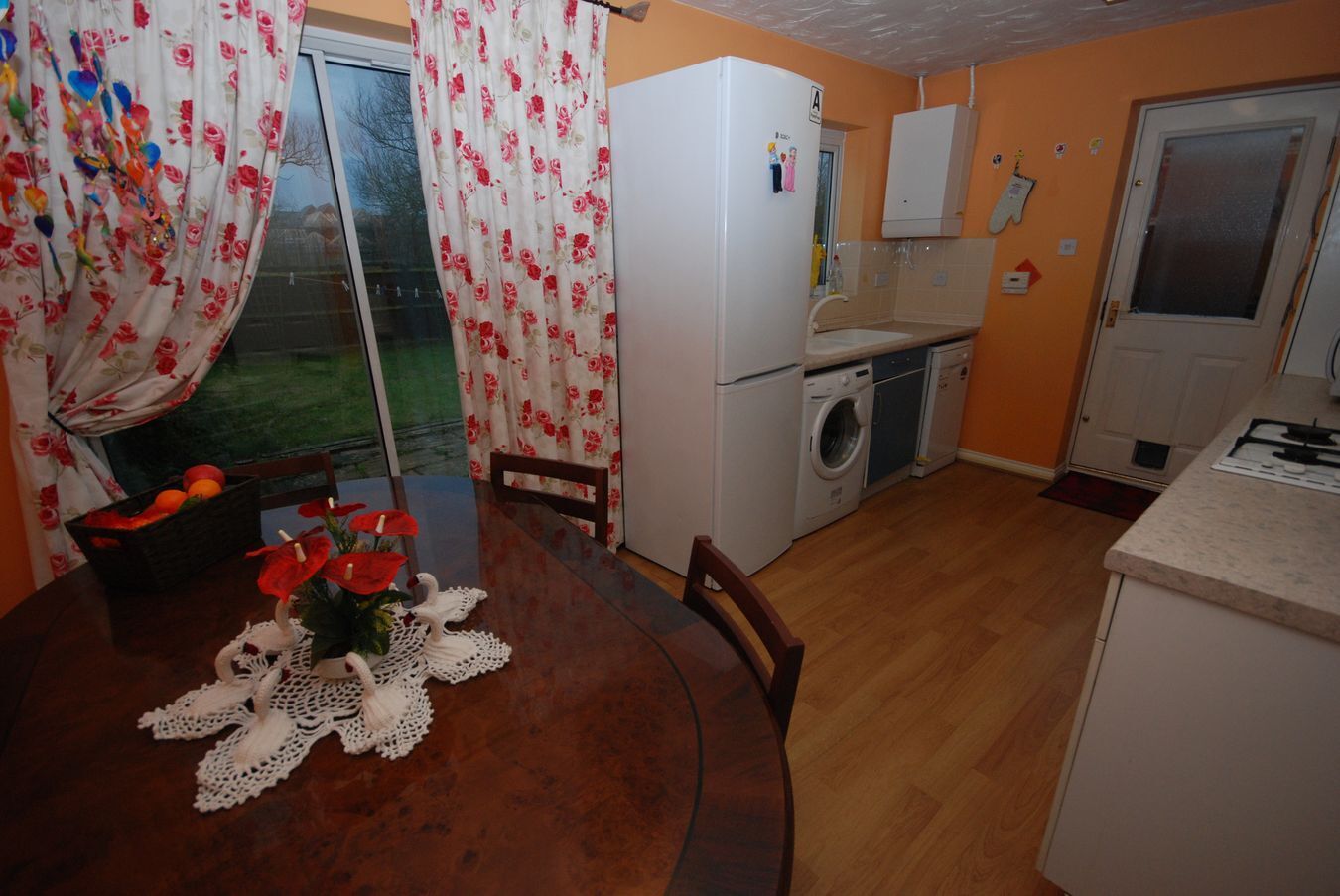 House Gabor Close in Rugby