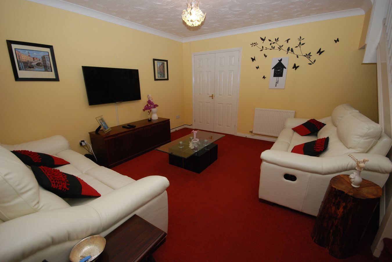 House Gabor Close in Rugby