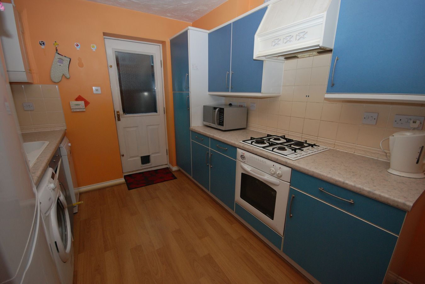 House Gabor Close in Rugby