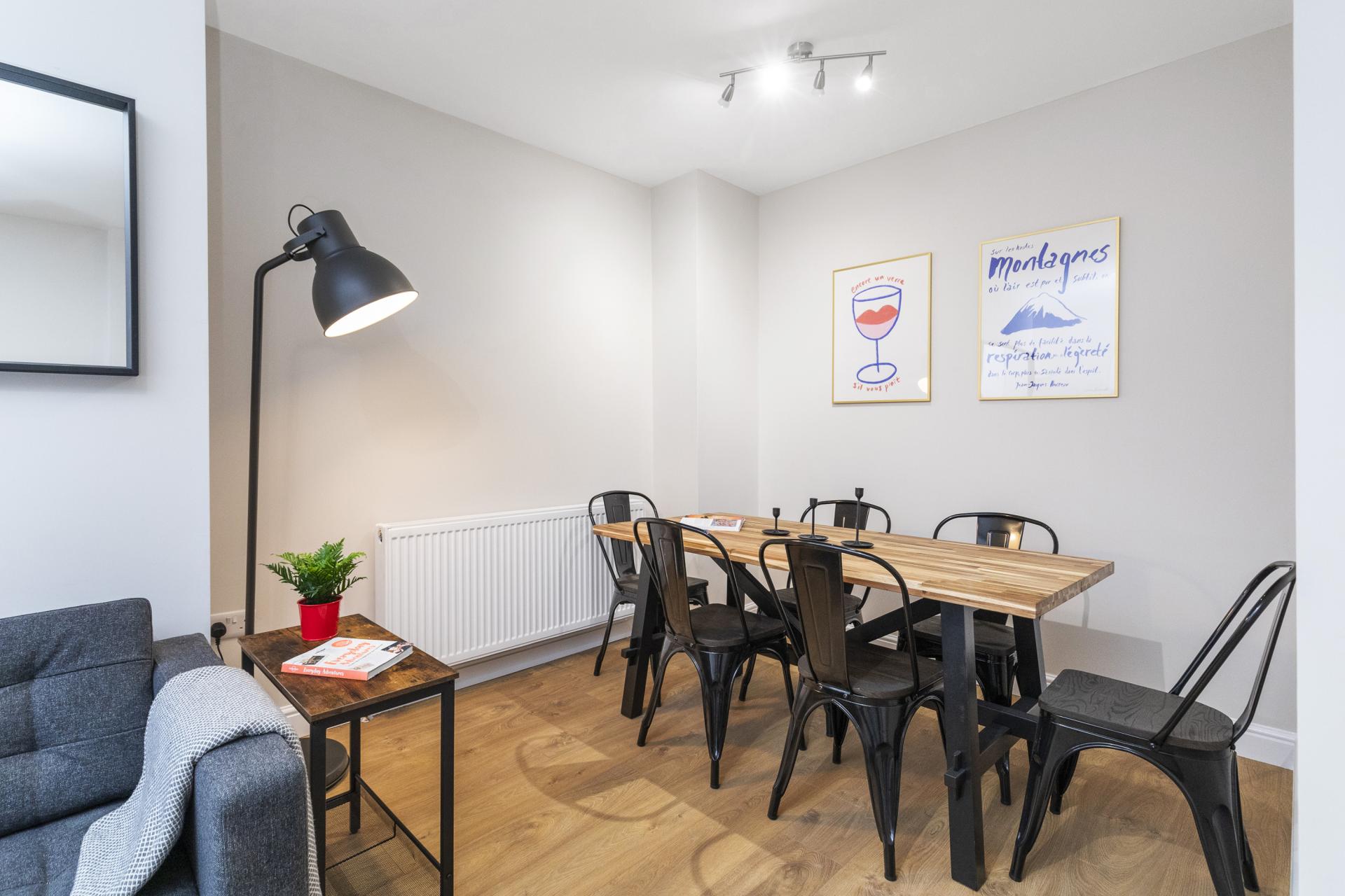 Room Back Kendal Lane in Leeds
