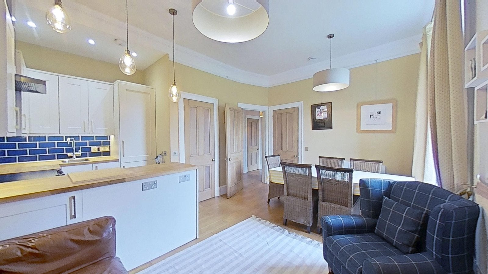 Flat Waverley Park Terrace in City of Edinburgh