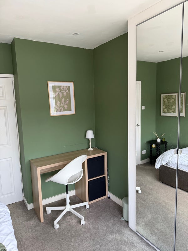 Room Summerfield Road in Metropolitan Borough of Solihull